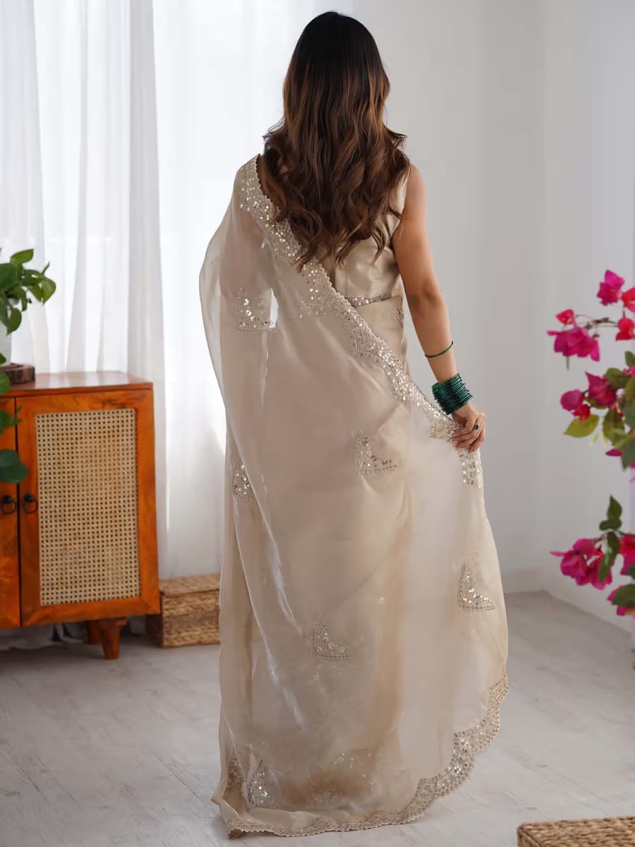 Women's Elegant Beige Embroidered Saree