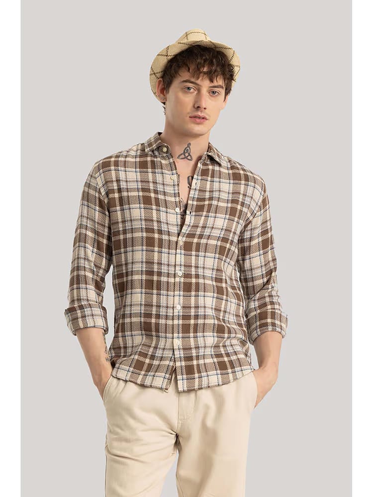 amazen  Men's Deep Plum Solid Formal Shirt