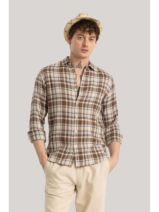 amazen  Men's Deep Plum Solid Formal Shirt