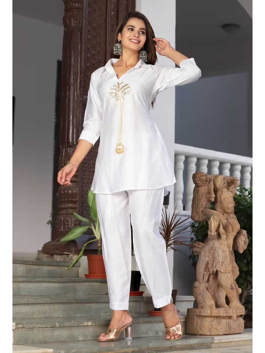 Women's White Shirt-Style Kurta with Gold Palm Tree Embroidery