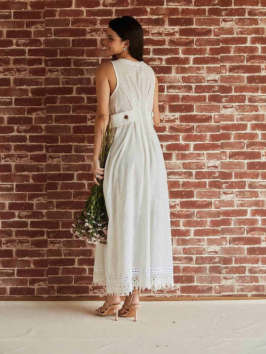 Women’s Off-White Sleeveless Linen-Cotton Maxi Dress with Waist Tab Accent & Lace Hem