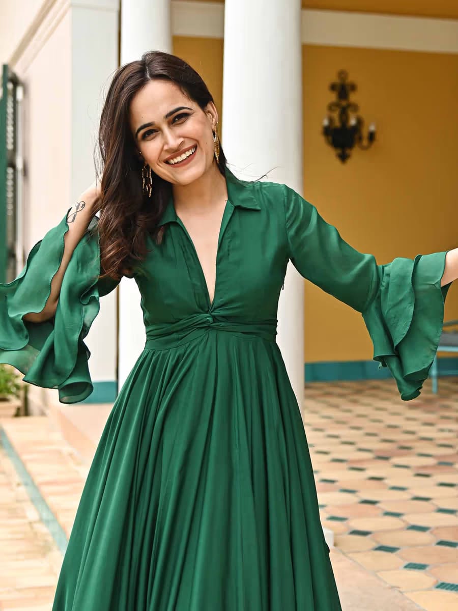 Women’s Emerald Green Collared Tiered Maxi Gown with Front Knot Accent & Bell Sleeves