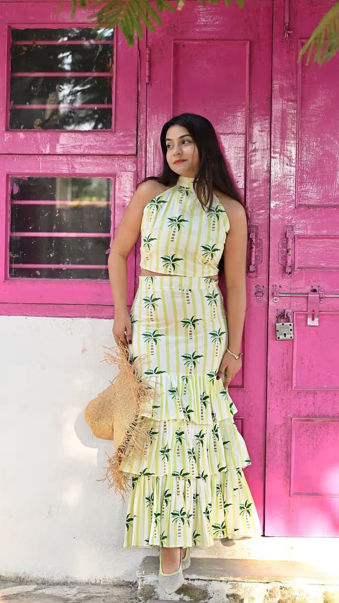 Women’s Tropical Palm Tree Printed Halter Crop Top & Tiered Skirt Co-ord Set