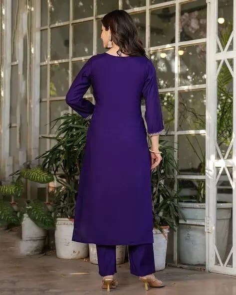Women’s Deep Purple Silk Blend Embroidered Kurta Set with Zari Dupatta