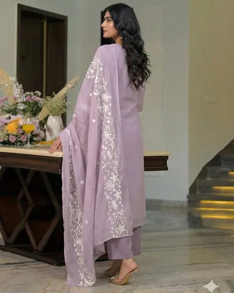 Women’s Lavender Floral Embroidered Georgette Kurta Set with Heavy Dupatta