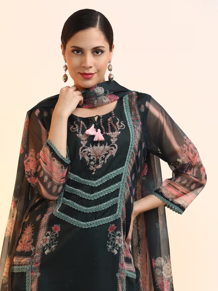 Women’s Dark Green Digital Floral Printed Organza Kurta Set with Tassels & Lace Accent
