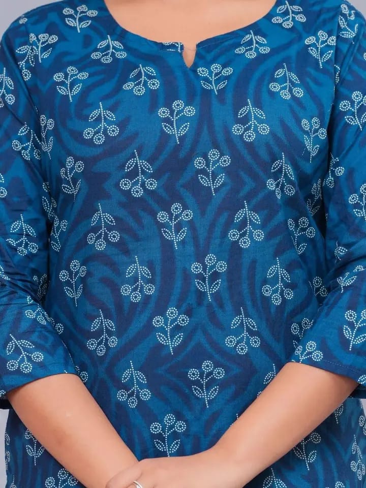 Women’s Teal Blue Ikat & Bandhani Printed Cotton Short Kurti / Tunic Top