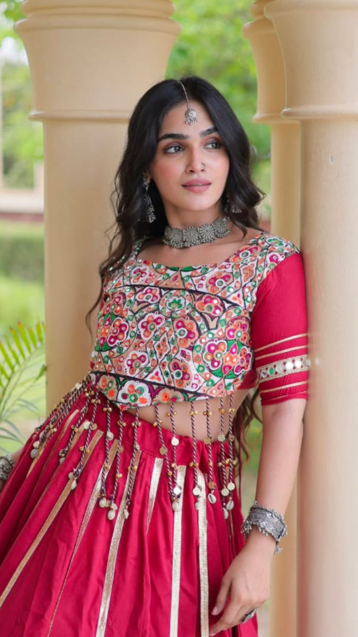 Ethnic Gujarati Kutchi Embroidered Chaniya Choli Set for Navratri & Festive Wear