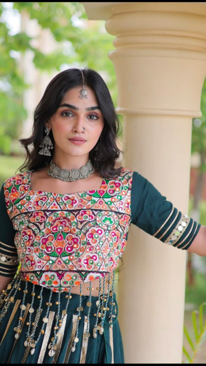 Traditional Peacock Green Gujarati Kutchi Embroidered Chaniya Choli Set for Navratri & Festive Wear