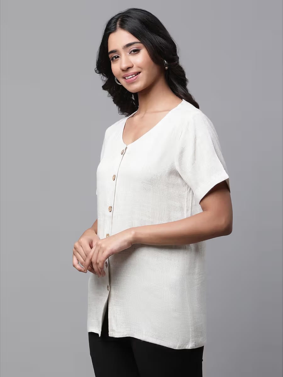 Women's Off-White Linen Blend V-Neck Short Sleeve Button-Front Top